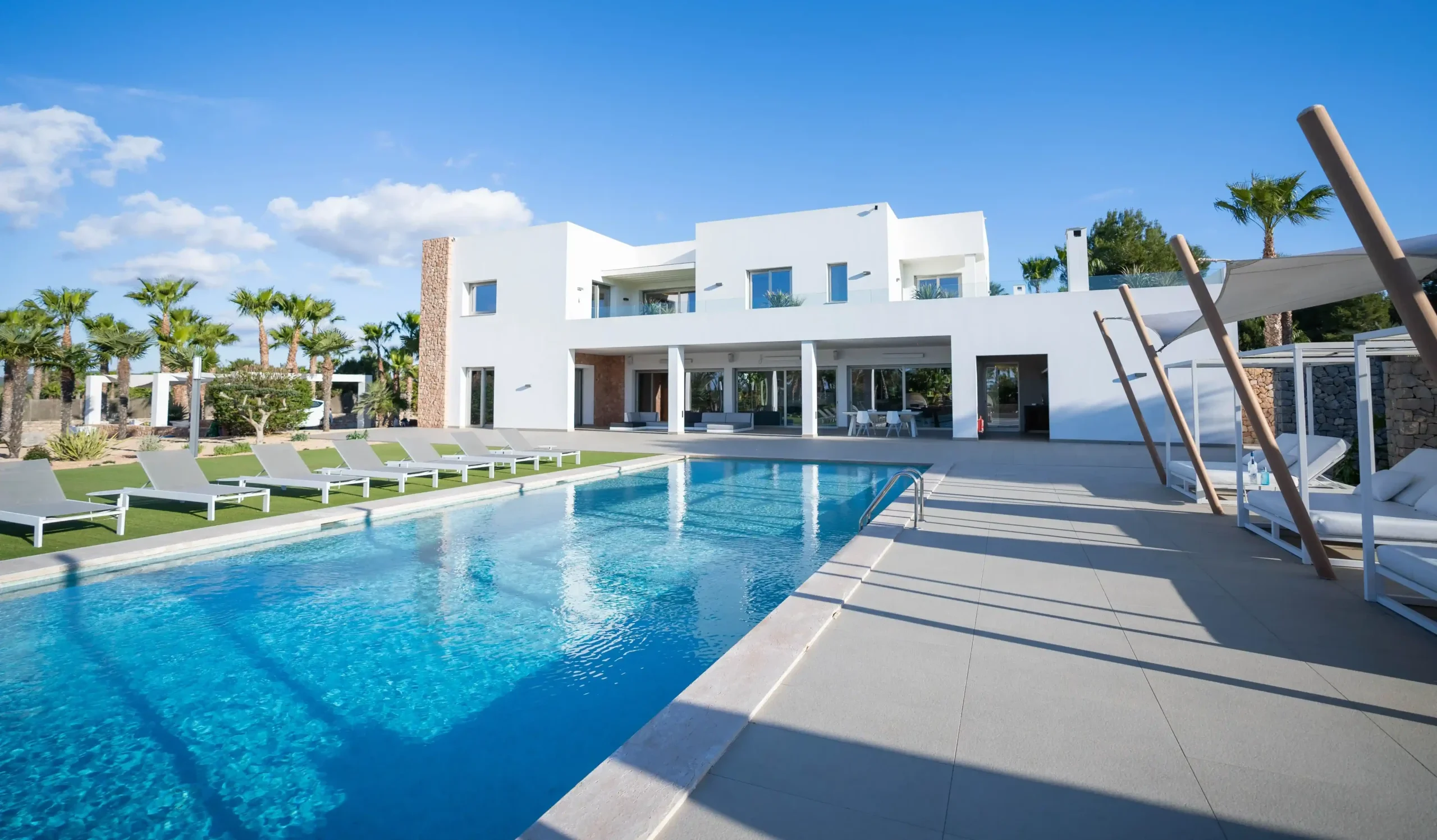 Modern Villa with large pool