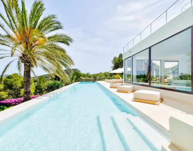 beautiful bright villa with amazing pool