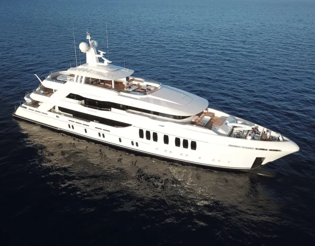 Liquid Sky, a luxury super yacht by CMB Yachts