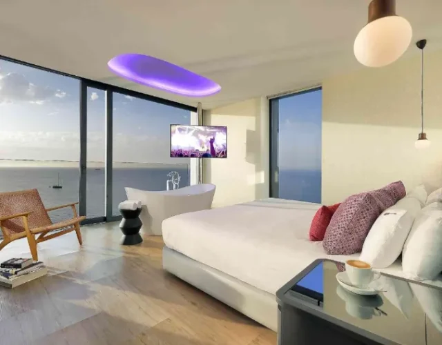 Hard Rock Hotel Suit with Sea View