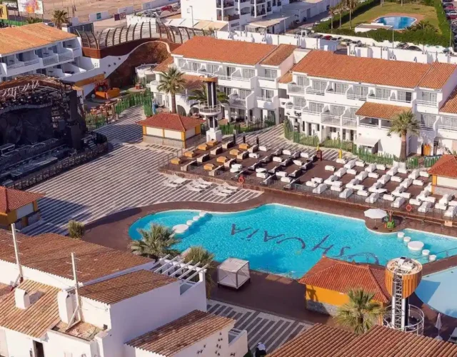 Open Air Party Area with Pool in the middle